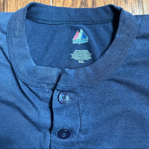 Braves Shirt - Picture 4 of 5